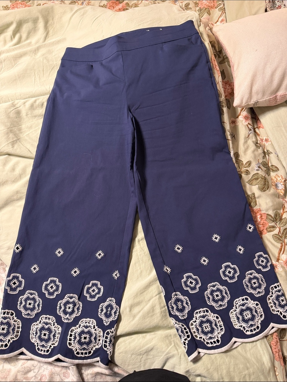 Chico's Navy Wide-Leg Pants with White Floral Embroidery